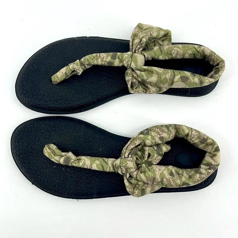 NWOT Sanuk yoga mat sling back sandals sz 7